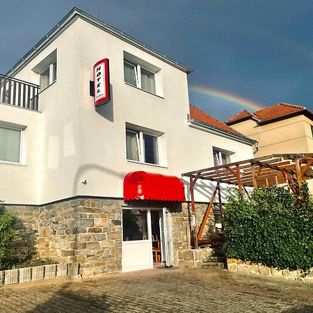 Penzion Fontána Námes nad Oslavou Exterior foto