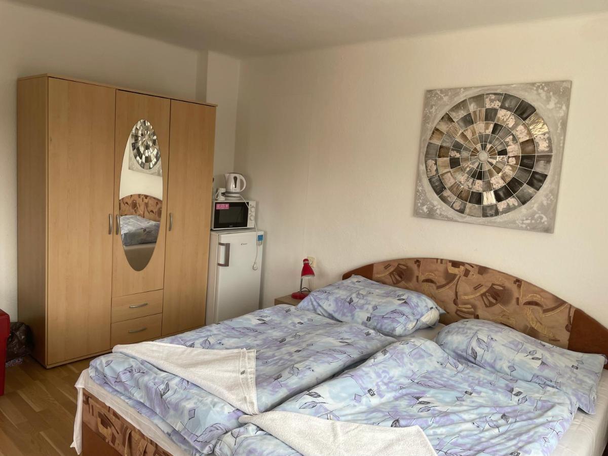 Penzion Fontána Námes nad Oslavou Exterior foto
